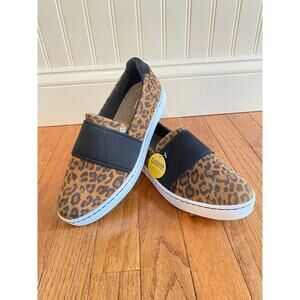 NWB Women's Clarks Pawley Wes Leopard & Black Slip on, size 8.5
